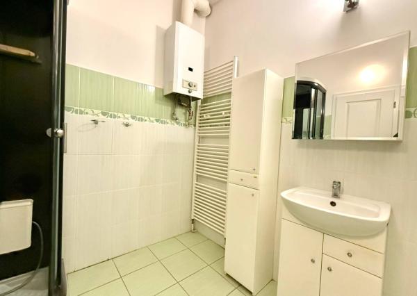 Predaj 5i RD s vinnou pivnicou v centre na námestí, Svätý Jur, Prostredná ul., 377 m2