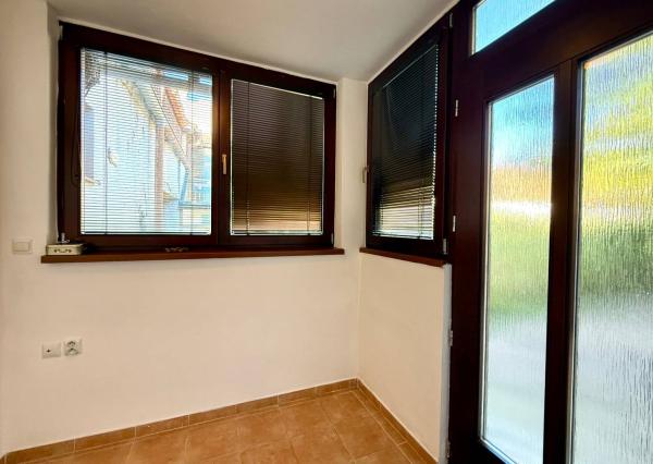 Predaj 5i RD s vinnou pivnicou v centre na námestí, Svätý Jur, Prostredná ul., 377 m2