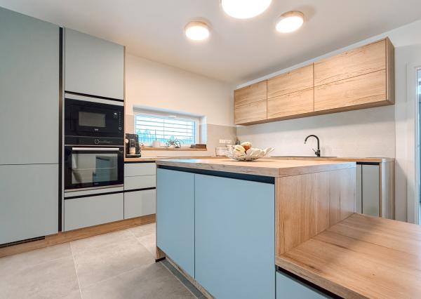 Moderná novostavba Rodinného domu s krásnym pozemkom v Zálesí