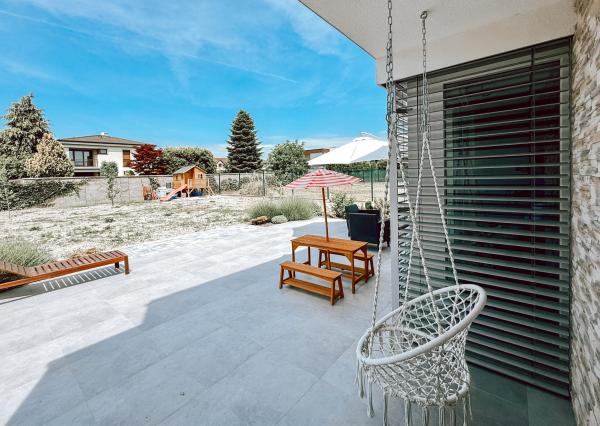 Moderná novostavba Rodinného domu s krásnym pozemkom v Zálesí