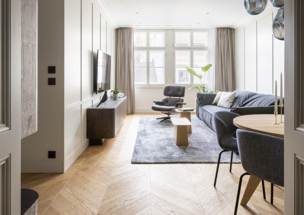 Prestížny luxusný 4 izbový byt na pešej zóne - Staré Mesto