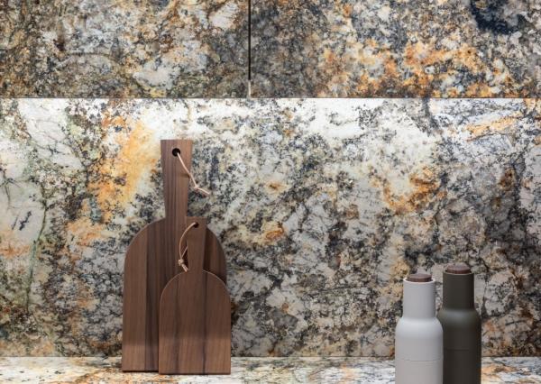 Prestížny luxusný 4 izbový byt na pešej zóne - Staré Mesto