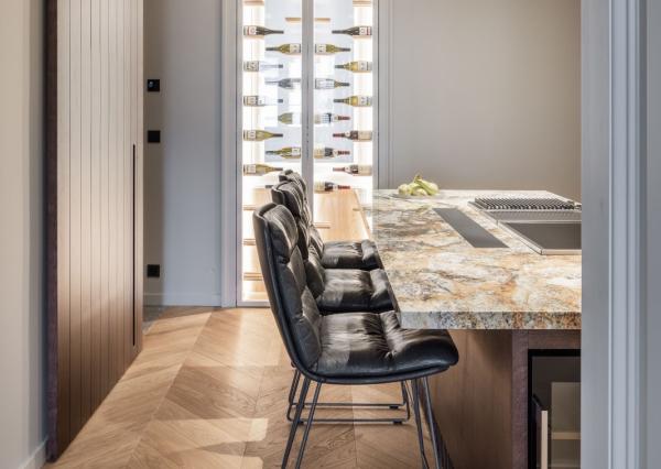 Prestížny luxusný 4 izbový byt na pešej zóne - Staré Mesto