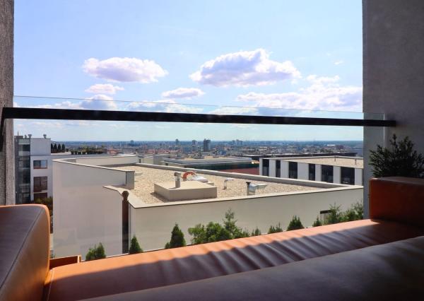 Luxusný 3 izbový byt - dizajnový projekt CUBES - garáž