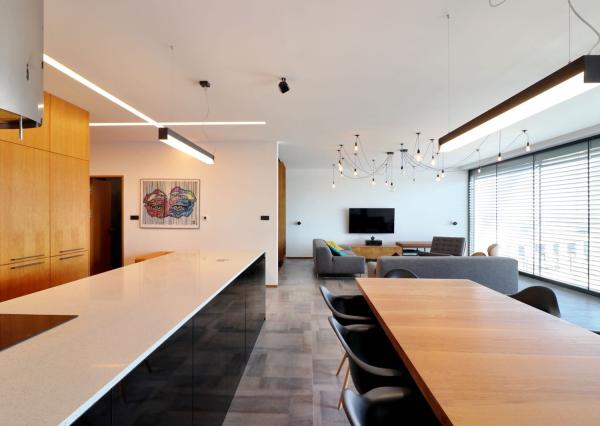 Luxusný 3 izbový byt - dizajnový projekt CUBES - garáž