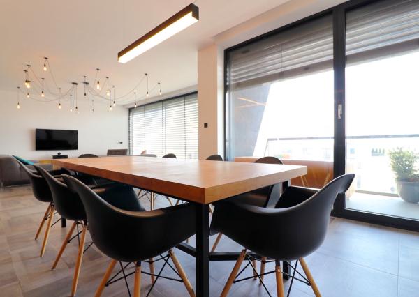 Luxusný 3 izbový byt - dizajnový projekt CUBES - garáž