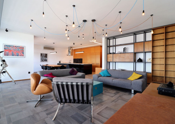 Luxusný 3 izbový byt - dizajnový projekt CUBES - garáž