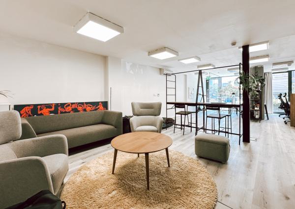 Obchodný priestor - kancelária v novostavbe na Miletičovej ulici - Ružinov