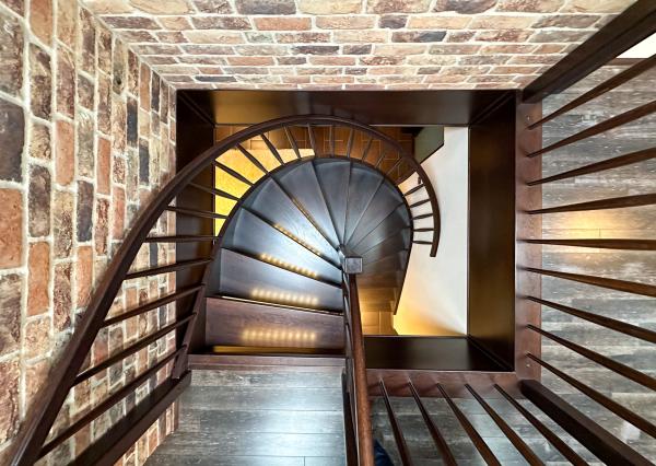 Rodinná vila pri privátnom jazere s vlastným vstupom a plážou