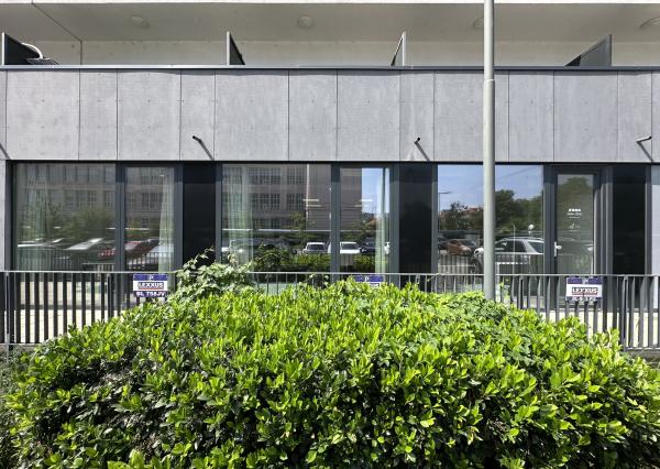 Obchodný priestor - kancelária v novostavbe na Miletičovej ulici - Ružinov