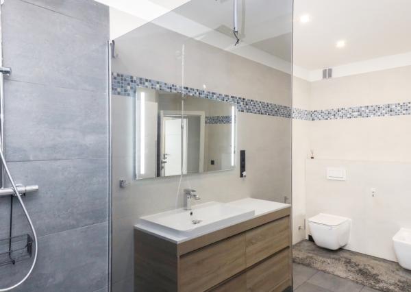 Nadštandardný a veľkorysý 6 izbový penthouse s dvomi terasami a krásnym výhľadom na mesto