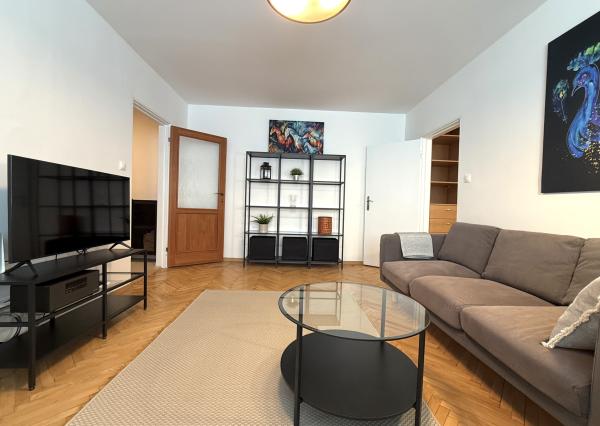 Prenájom - príjemný, zariadený 2i byt pri Račianskom mýte, REKONŠTRUKCIA, ul. J.C. Hronského, 63 m2