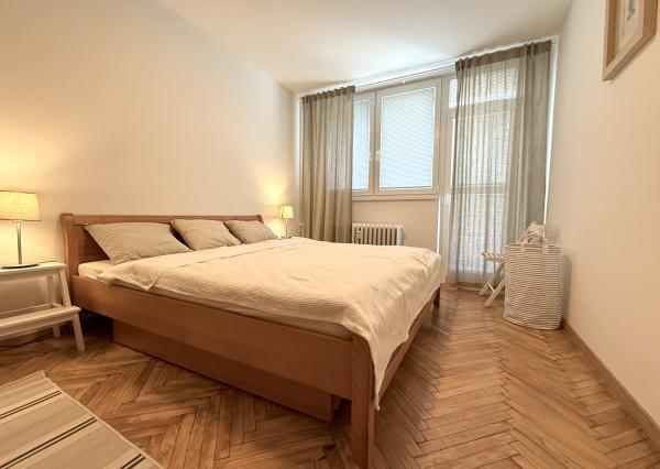 Prenájom - príjemný, zariadený 2i byt pri Račianskom mýte, REKONŠTRUKCIA, ul. J.C. Hronského, 63 m2