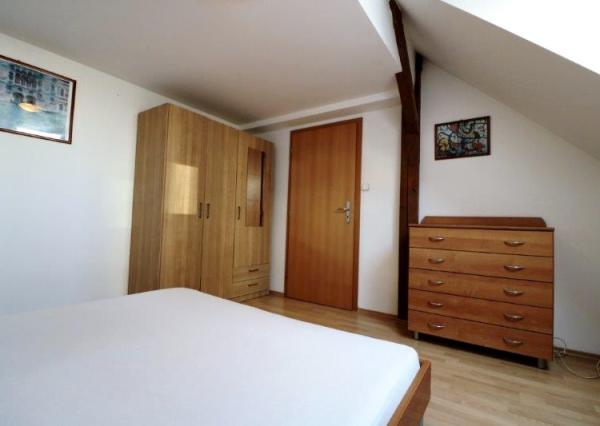 Prenájom 3,5i byt v centre mesta s jedinečnou atmosférou, BA I.- Staré Mesto, 102 m2