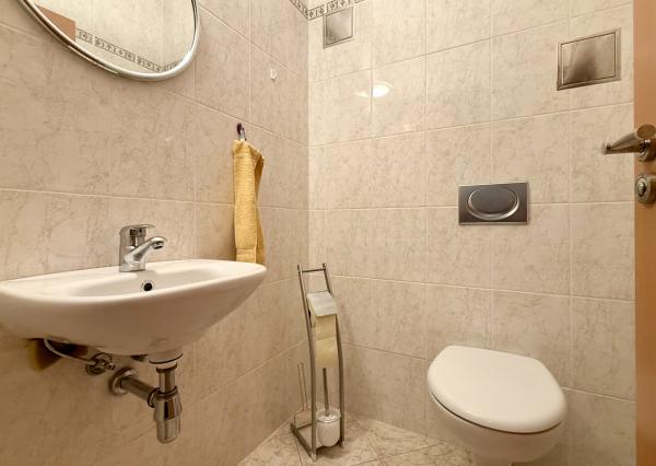 Veľkometrážny 3i byt v centre s výhľadmi a garážovým státím , NOVOSTAVBA, BA I., 137,80 m2