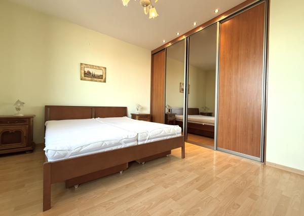 Veľkometrážny 3i byt v centre s výhľadmi a garážovým státím , NOVOSTAVBA, BA I., 137,80 m2