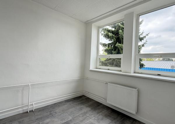 Prenájom samostatného administratívno-skladového objektu so skladom, Odborárska ul., BA III., 166 m2