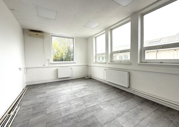 Prenájom samostatného administratívno-skladového objektu so skladom, Odborárska ul., BA III., 166 m2