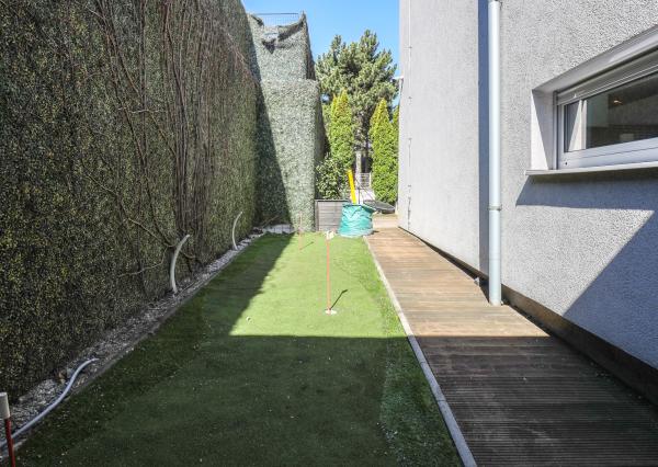 Nadštandardný 6i RD s bazénom na Hradnom kopci, BA I. Staré Mesto, pozemok 1118 m2