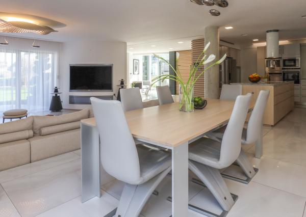 Nadštandardný 6i RD s bazénom na Hradnom kopci, BA I. Staré Mesto, pozemok 1118 m2