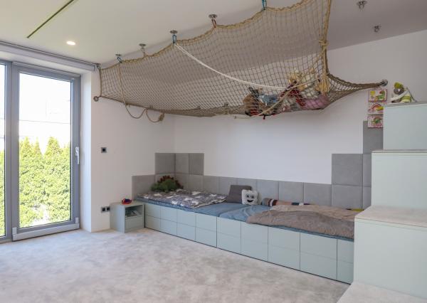 Nadštandardný 6i RD s bazénom na Hradnom kopci, BA I. Staré Mesto, pozemok 1118 m2