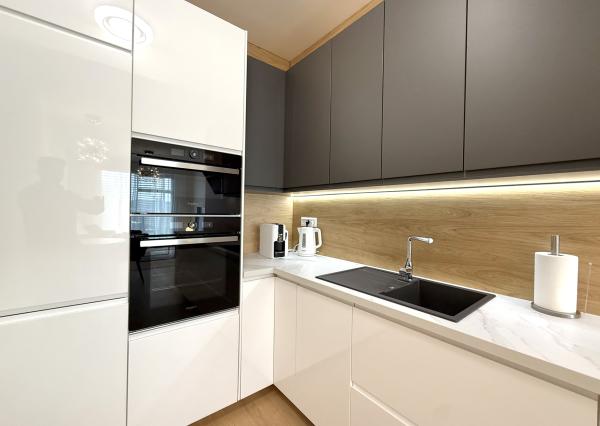 Veľký, ZARIADENÝ 2i byt s exteriérom v NÍZKONÁKLADOVEJ novostavbe, BA II.,  75,70 m2