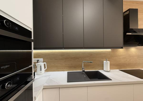 Veľký, ZARIADENÝ 2i byt s exteriérom v NÍZKONÁKLADOVEJ novostavbe, BA II.,  75,70 m2