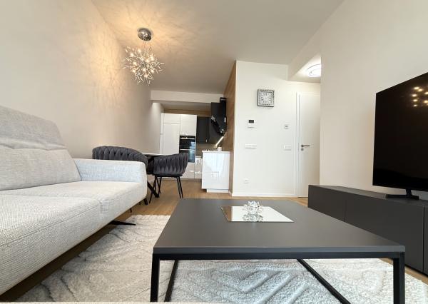 Veľký, ZARIADENÝ 2i byt s exteriérom v NÍZKONÁKLADOVEJ novostavbe, BA II.,  75,70 m2