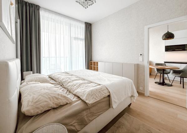 Luxusný 2 izbový byt s výhľadom na hrad v Eurovea Tower