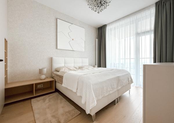 Luxusný 2 izbový byt s výhľadom na hrad v Eurovea Tower