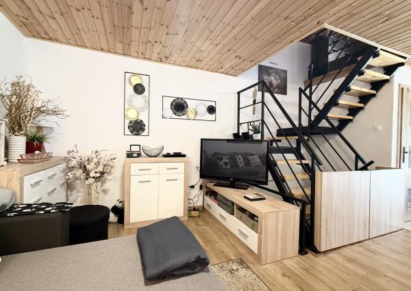 Celoročne obývateľná , moderne zariadená 4i rekreačná chata pri lese , NOVOSTAVBA, Gabčíkovo- Prístav,
