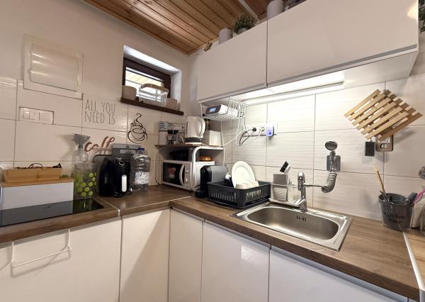 Celoročne obývateľná , moderne zariadená 4i rekreačná chata pri lese , NOVOSTAVBA, Gabčíkovo- Prístav,