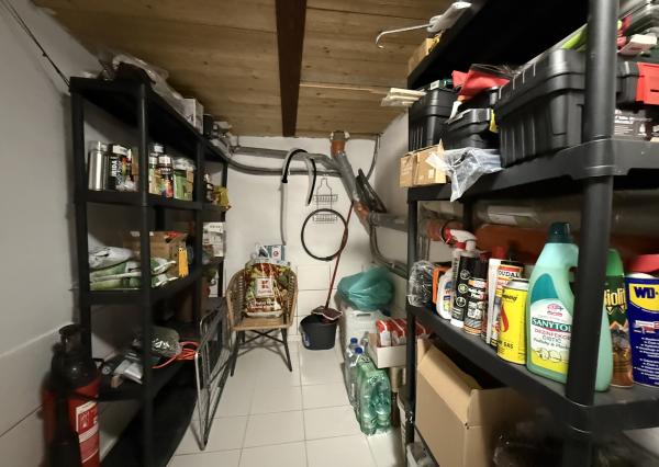 Celoročne obývateľná , moderne zariadená 4i rekreačná chata pri lese , NOVOSTAVBA, Gabčíkovo- Prístav,