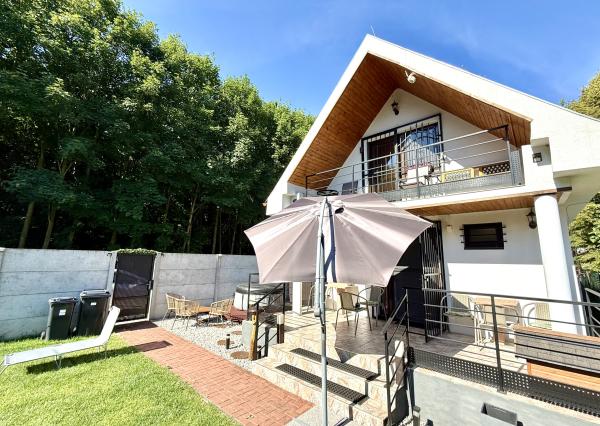 Celoročne obývateľná , moderne zariadená 4i rekreačná chata pri lese , NOVOSTAVBA, Gabčíkovo- Prístav,