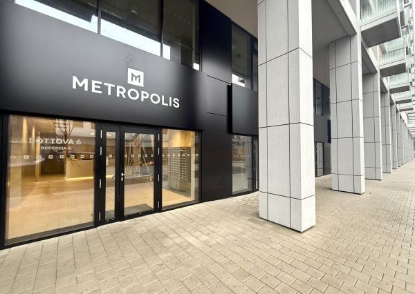 Príjemný 1i byt v centre DOWNTOWNU s recepciou, projekt METROPOLIS, Bottova ul., 37,37 m2