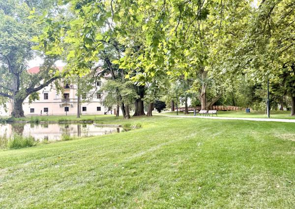 PRÍJEMNÝ 3 izbový byt, REKONŠTRUKCIA, panoramatický výhľad, CENTRUM Stupavy, 72,50 m2