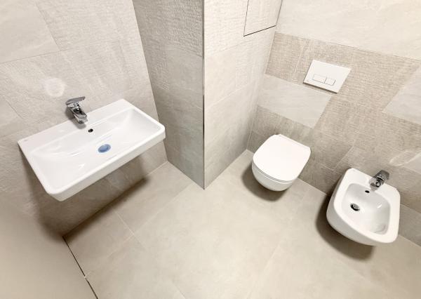 Novostavba 4i bytu s TERASOU v NADŠTANDARDNOM nízko podlažnom projekte Sady Jarovce, BA V., 130,52 m2