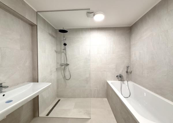 Novostavba 4i bytu s TERASOU v NADŠTANDARDNOM nízko podlažnom projekte Sady Jarovce, BA V., 130,52 m2