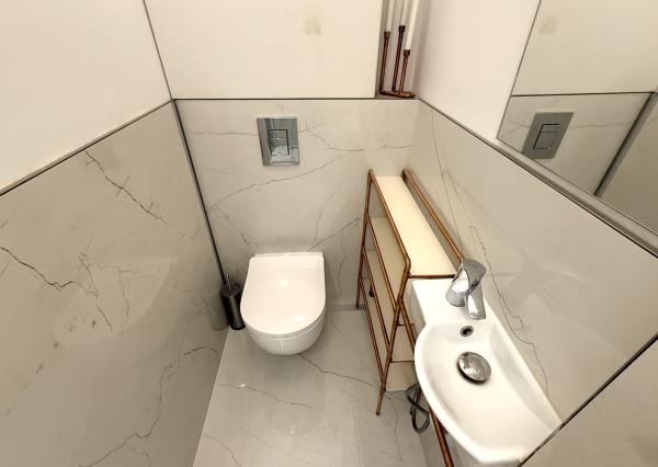 Tichý 1,5i byt v úplnom centre mesta, REKONŠTRUKCIA , BA I., Karadžičova ul., 46 m2