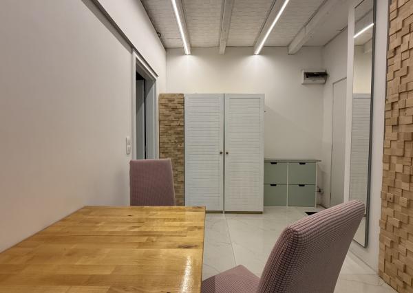 Tichý 1,5i byt v úplnom centre mesta, REKONŠTRUKCIA , BA I., Karadžičova ul., 46 m2