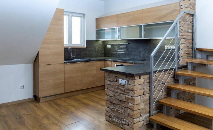 KVALITNÝ tehlový mezonetový byt  s TERASOU, BA III., Nové Mesto, Odborárska ul., 95 m2 - fotografia 8