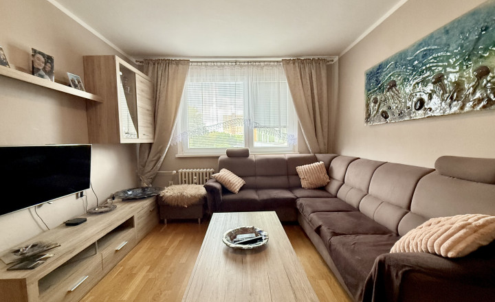 PRÍJEMNÝ 3 izbový byt, TOP lokalita na začiatku Petržalky , Mlynarovičova ul., 76,20 m2 - fotografia 1