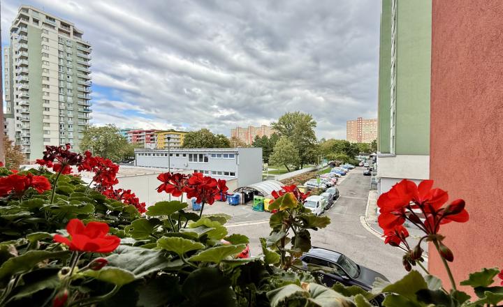 PRÍJEMNÝ 3 izbový byt, TOP lokalita na začiatku Petržalky , Mlynarovičova ul., 76,20 m2 - fotografia 16
