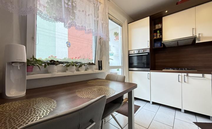 PRÍJEMNÝ 3 izbový byt, TOP lokalita na začiatku Petržalky , Mlynarovičova ul., 76,20 m2 - fotografia 11