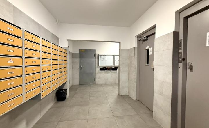 Perspektívny 3 izbový byt, TOP lokalita na začiatku Petržalky , Mamateyova ul., 74,12 m2 - fotografia 4