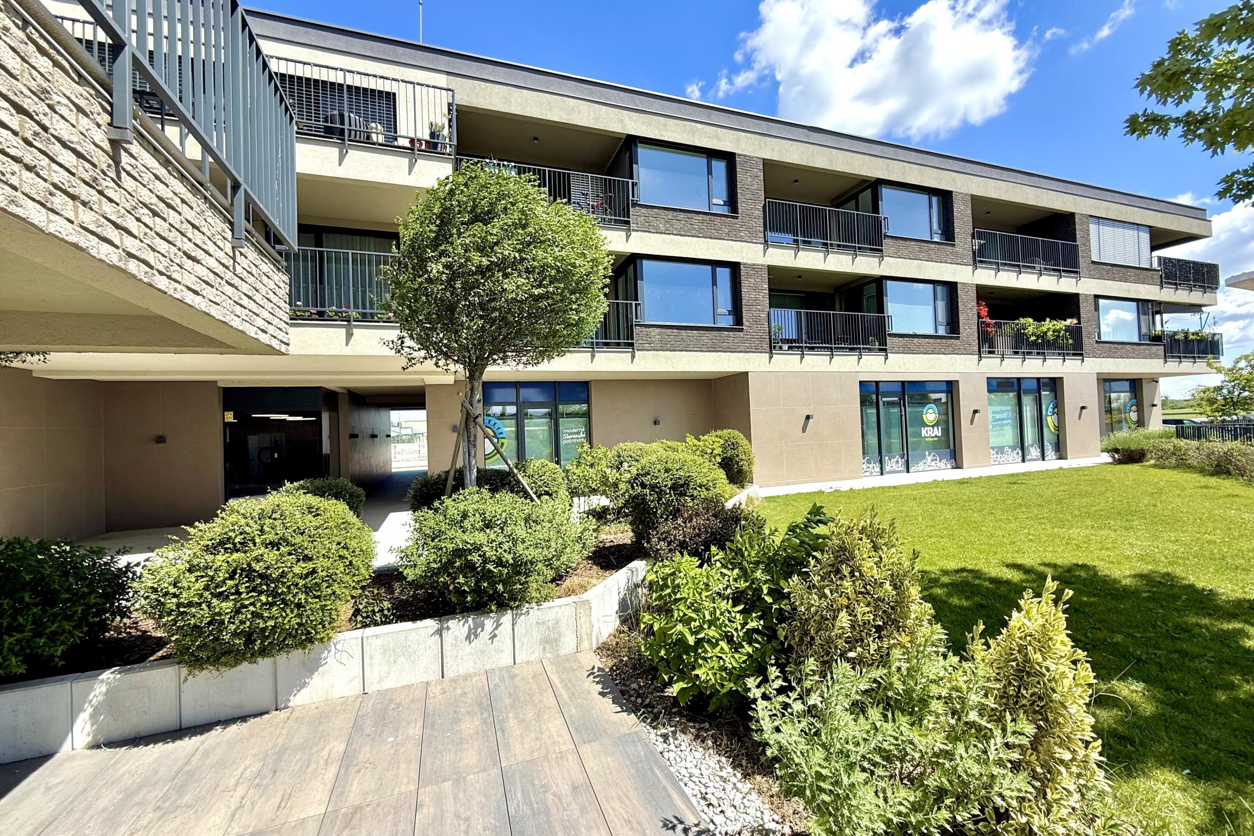 Novostavba 4i bytu v NADŠTANDARDNOM nízko podlažnom projekte Sady Jarovce, BA V., 122 m2