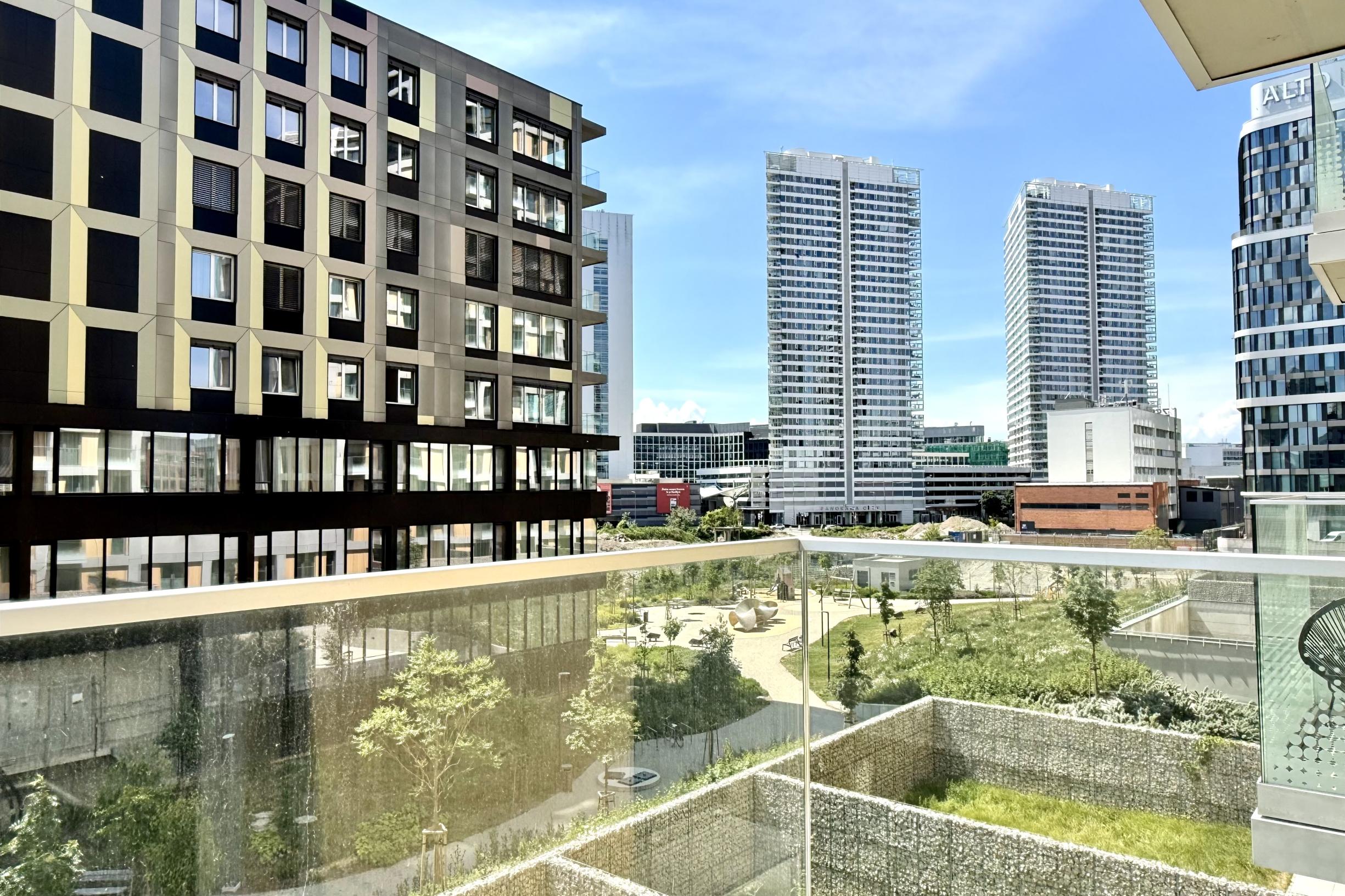 Príjemný 1i byt v centre DOWNTOWNU s recepciou, projekt METROPOLIS, Bottova ul., 37,37 m2
